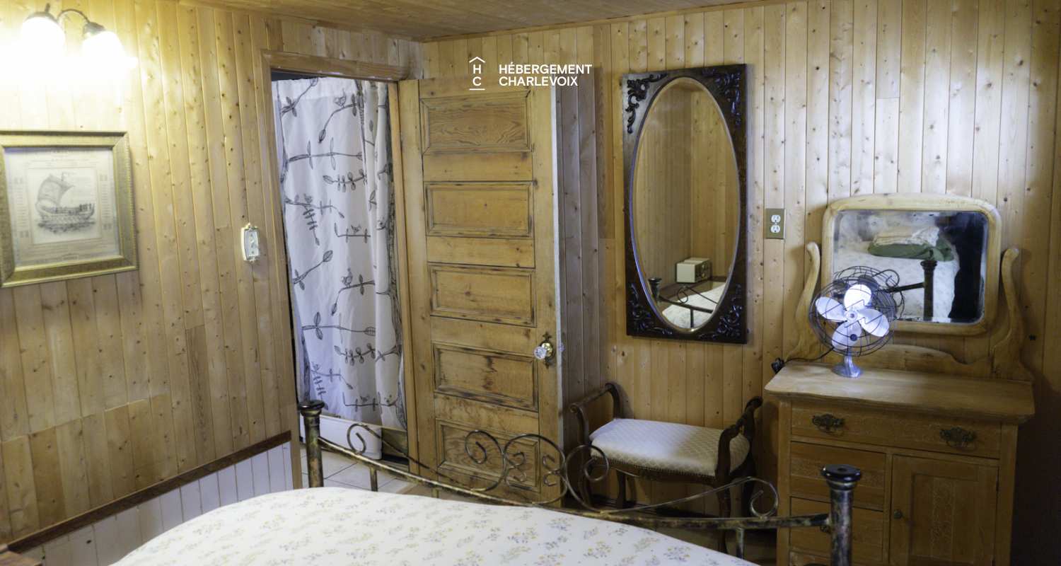 Le 142 - Maison au charme d'antan au centre-ville de Baie-Saint-Paul